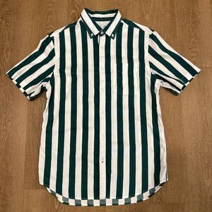 Striped men's button-down short sleeve Size S